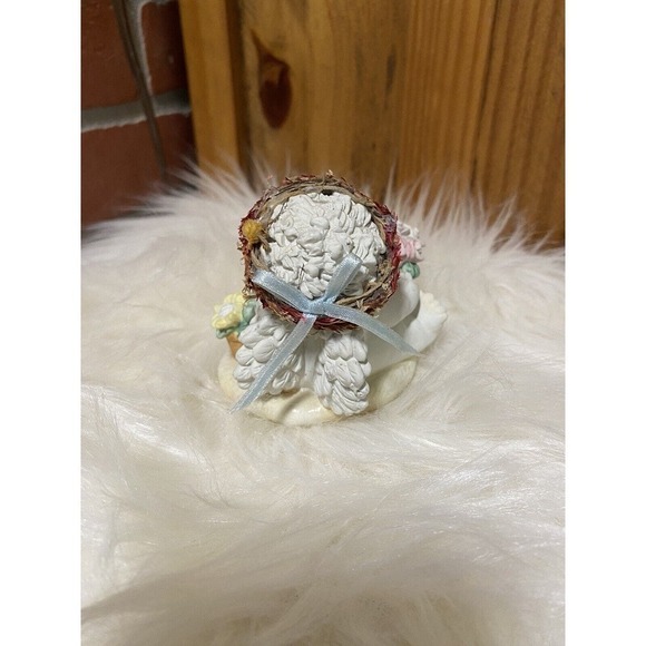 Cherub Baby. Flowers For Grandma. Unique Porcelain Figurine. - Picture 3 of 5
